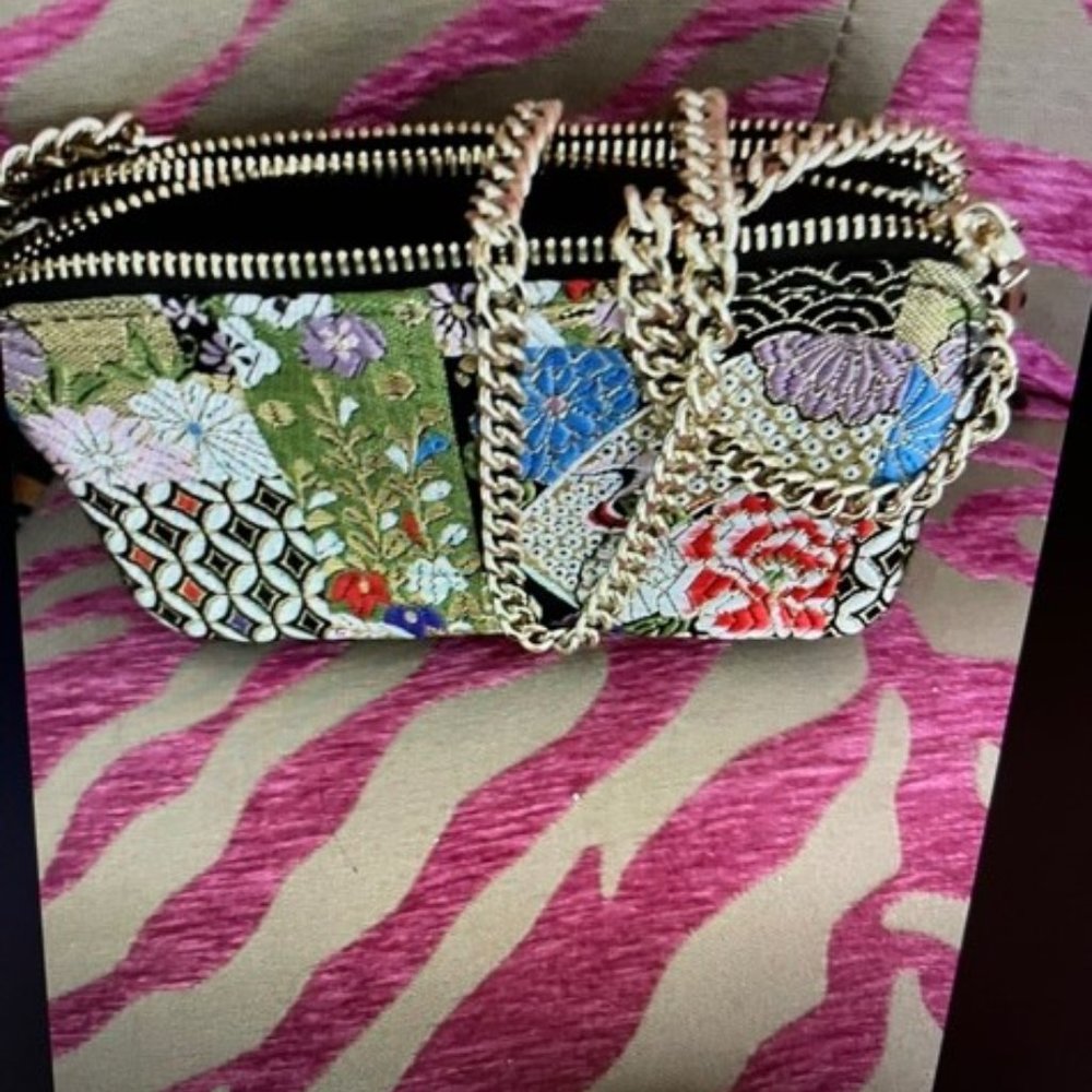 STEVE MADDEN FLORAL EVENING BAG WITH CHAIN